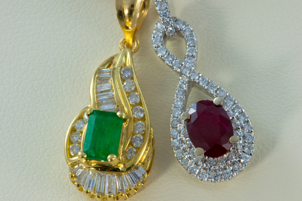 Jewelry Making Article - Gemstones: Natural, Synthetic and